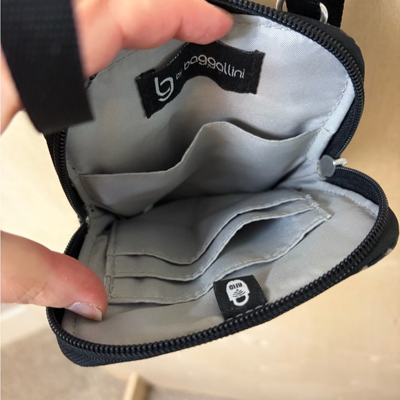 Baggallini Arlington Mini Crossbody Tan and Black Cheetah Print - Picture 7 of 9